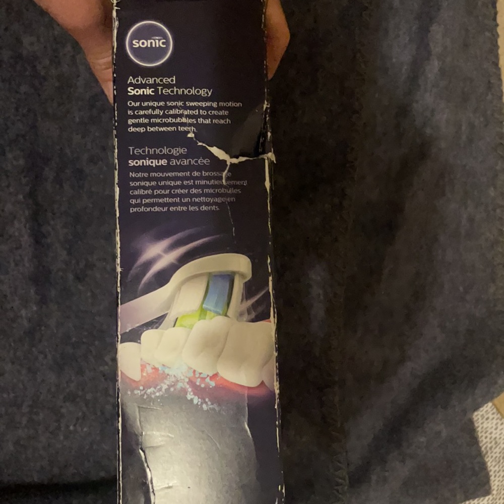 Electric Toothbrush Whitins teeth in just one week